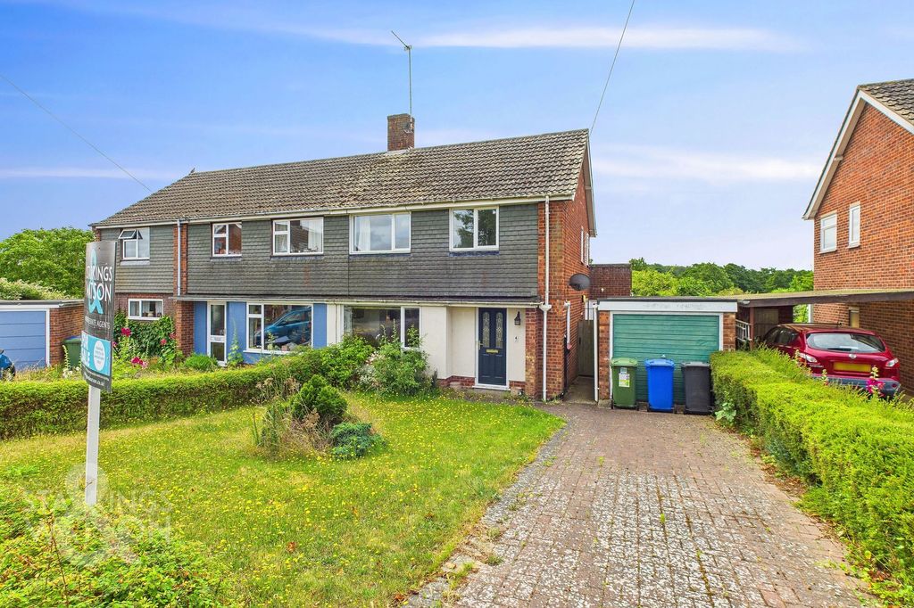 Property photo 1 of 28