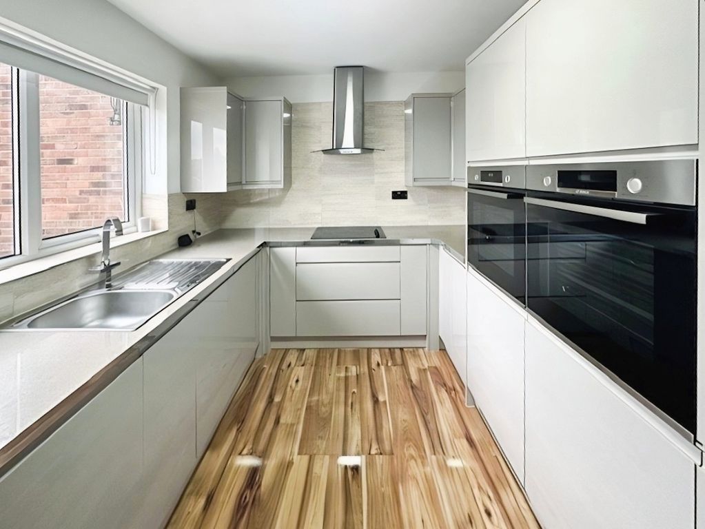 Property photo 2 of 22