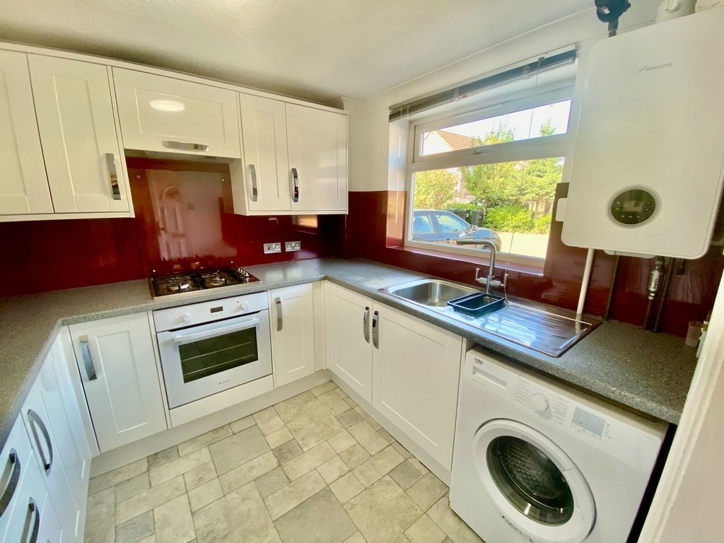 Property photo 2 of 12