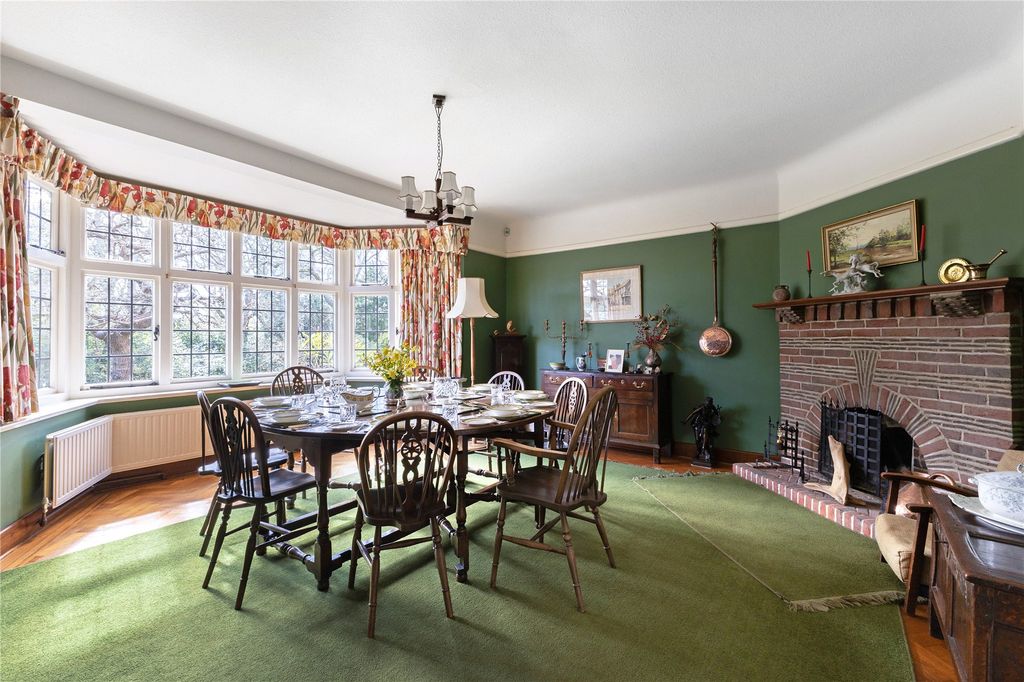 Property photo 3 of 21 Dining Room