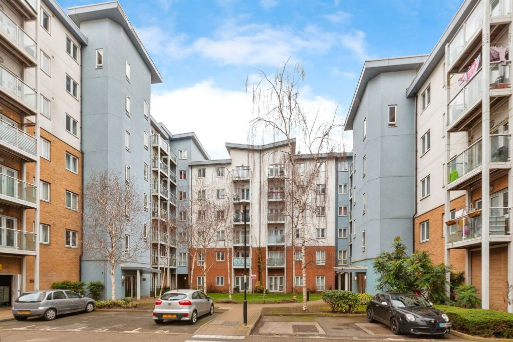 Property photo 1 of 16