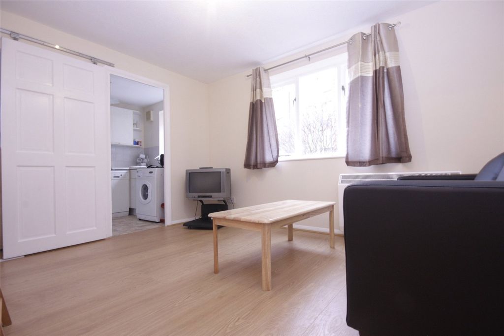 Property photo 2 of 7 Picture No. 04