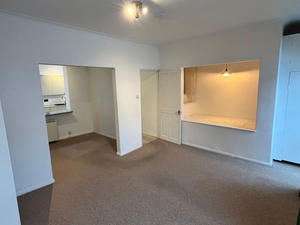 Property photo 3 of 9 Image