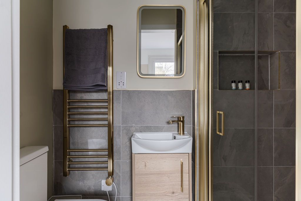 Property photo 3 of 3