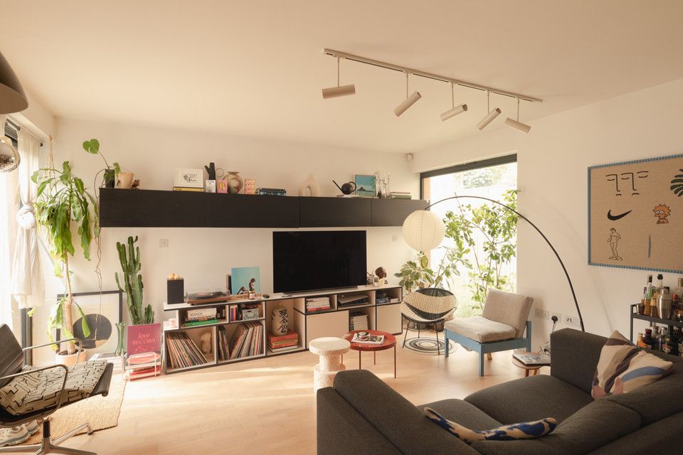 Property photo 2 of 18