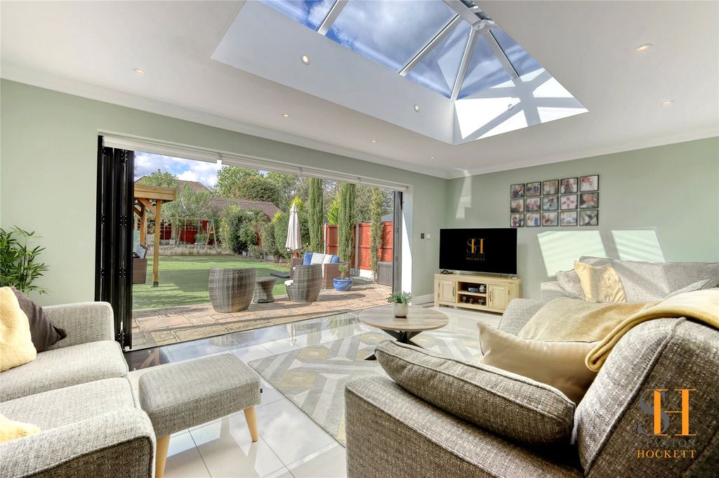 Property photo 3 of 21 Picture No. 16