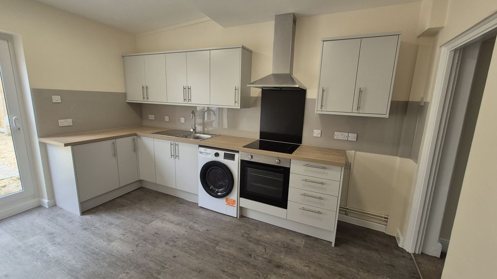 Property photo 2 of 14 20251006_135040