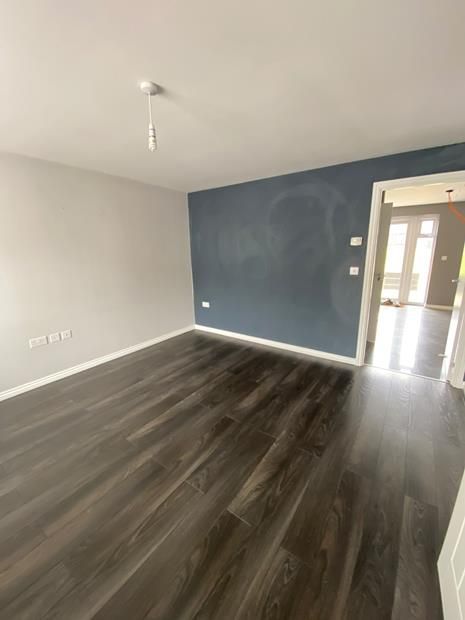 Property photo 2 of 14 Livign Room