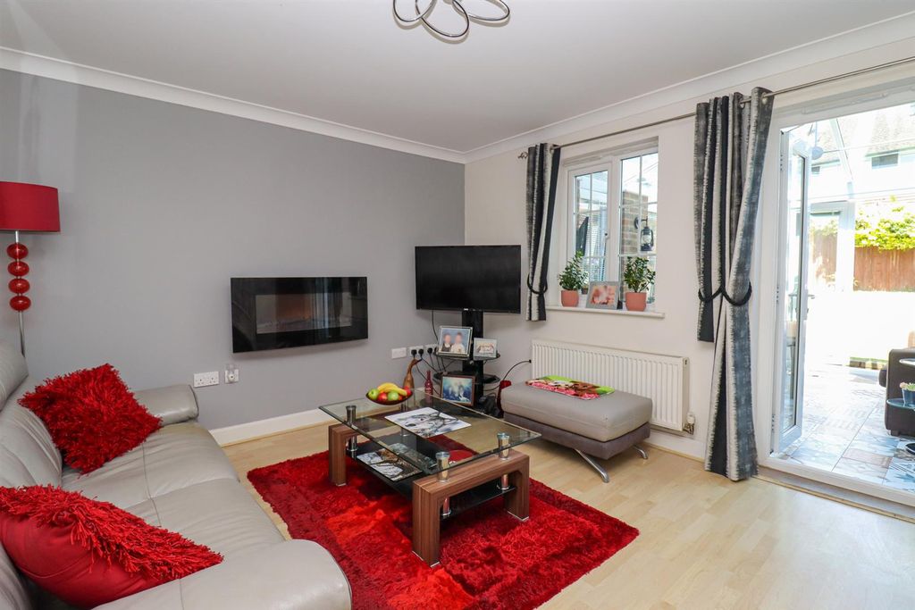 Property photo 2 of 11 Img_4401.Jpg