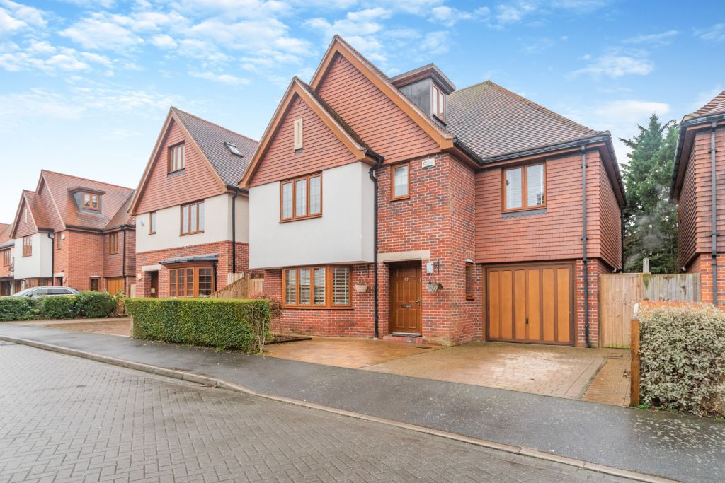 Property photo 1 of 17