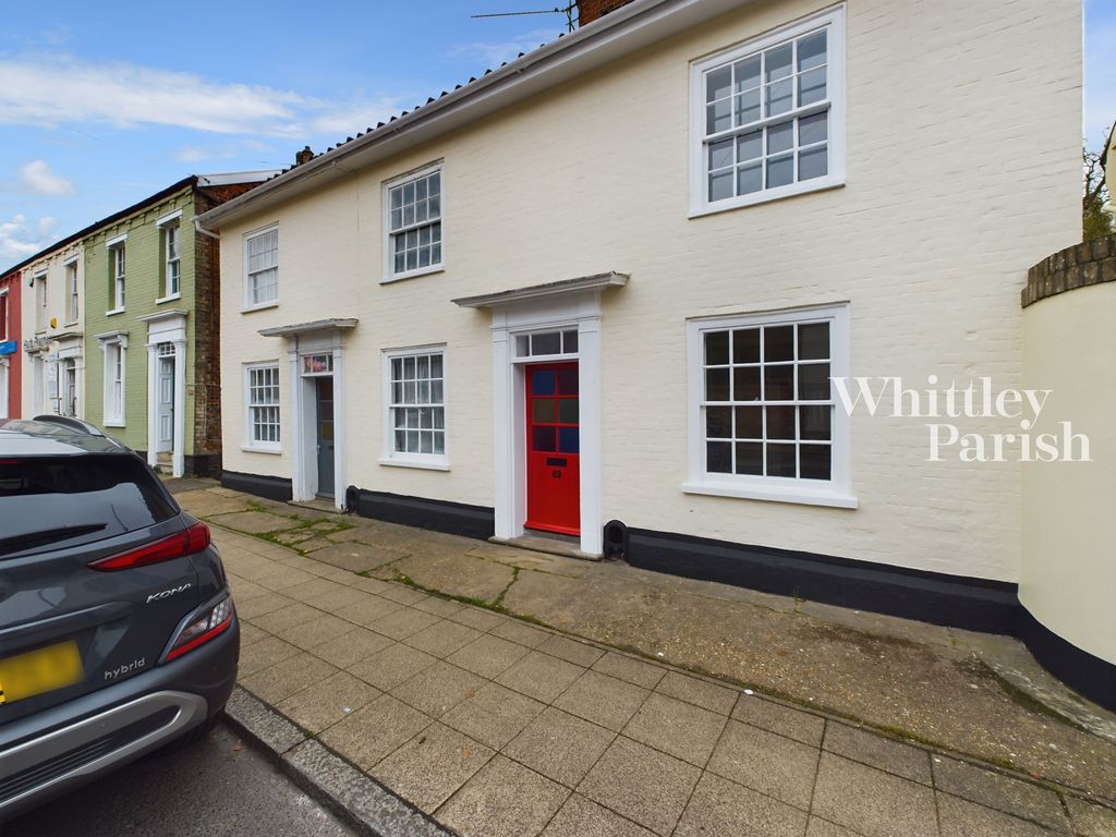 Property photo 1 of 18 Cam04332G0-Pr0071-Still031