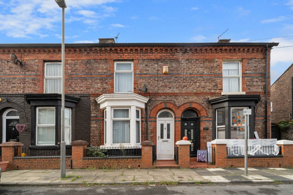 Property photo 1 of 17