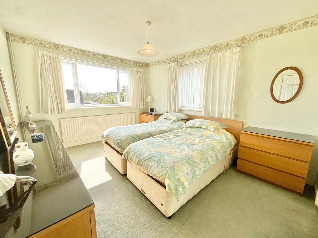 Property photo 3 of 24