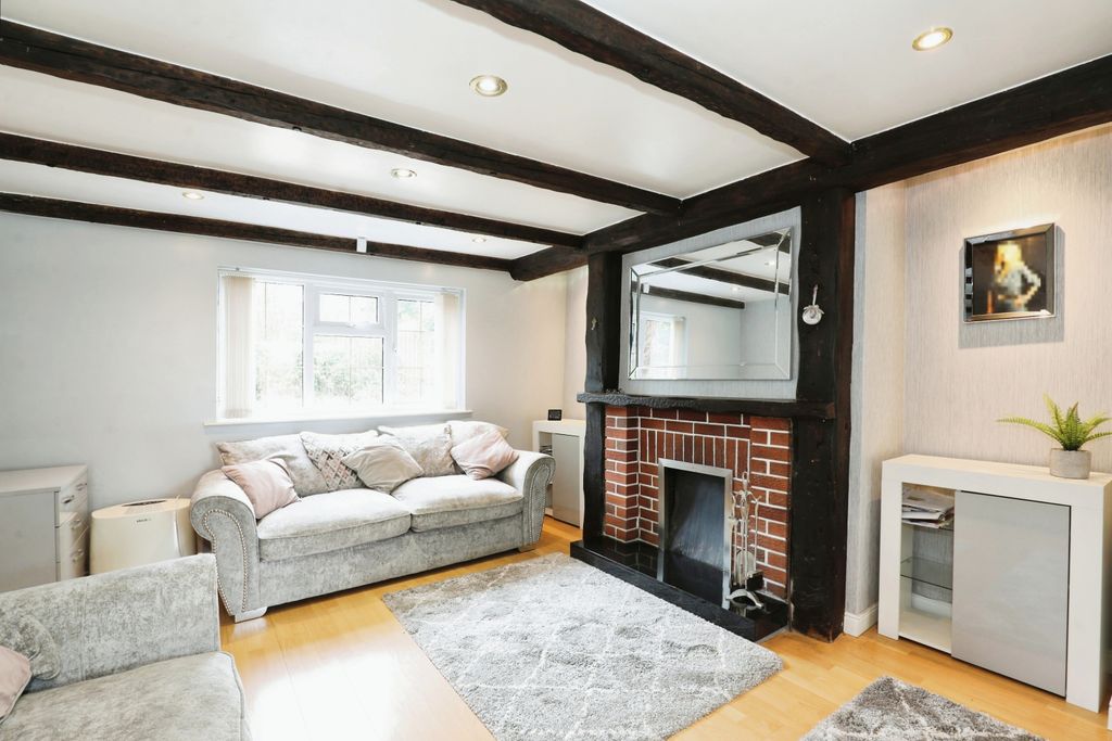 Property photo 2 of 16