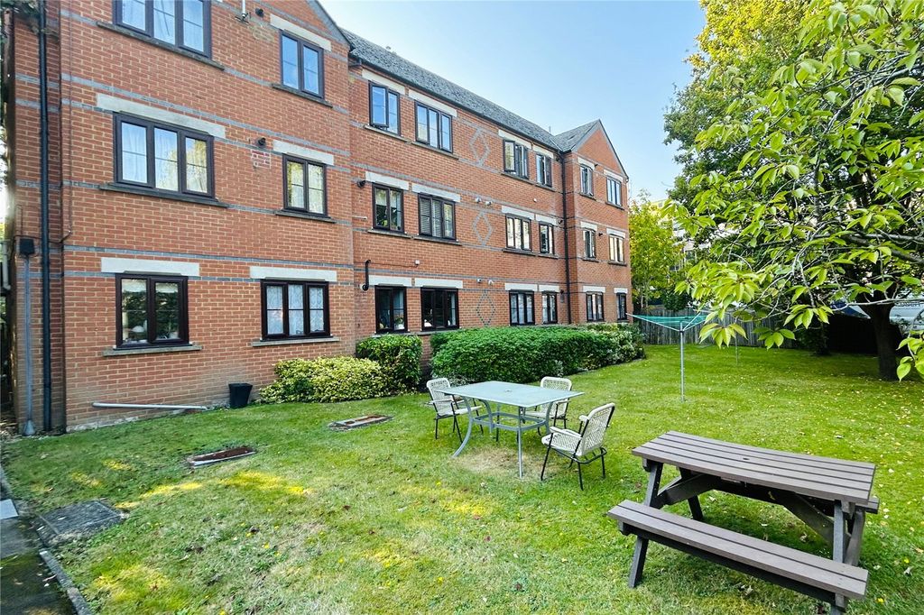Property photo 1 of 8 Picture No. 07