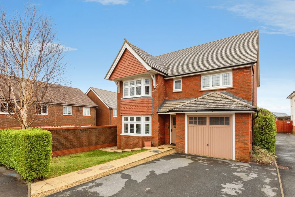 Property photo 1 of 23 Pbox-Img.Jpg