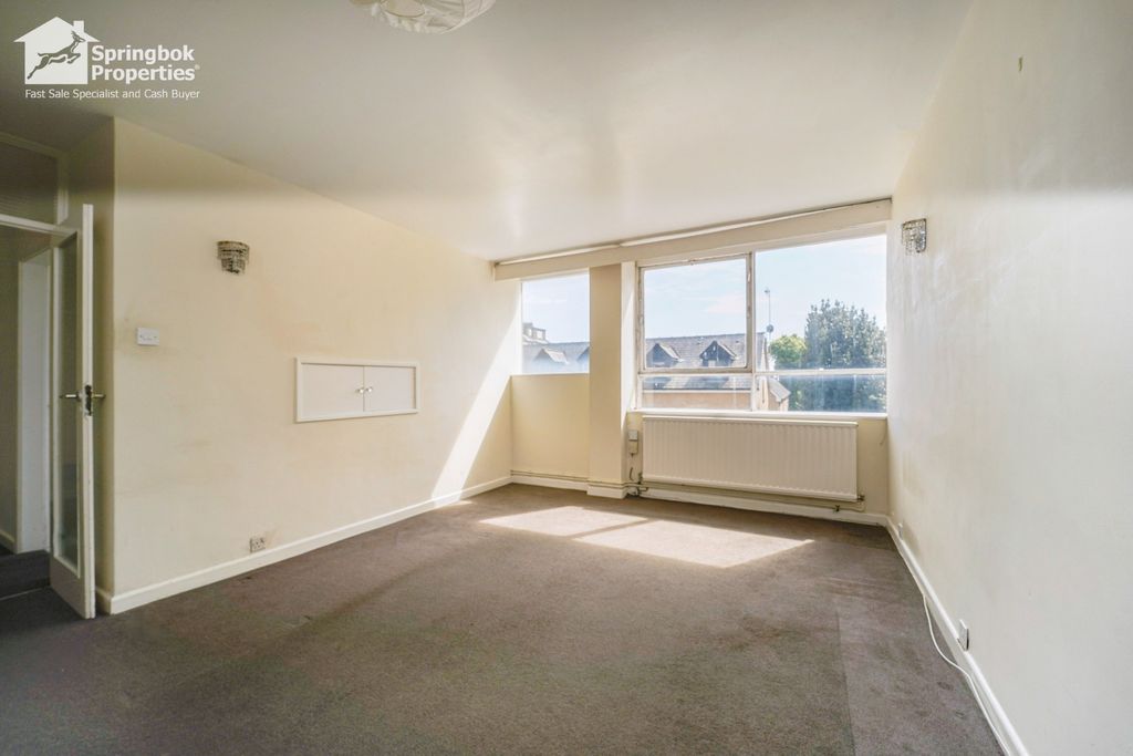 Property photo 2 of 13 Image 1