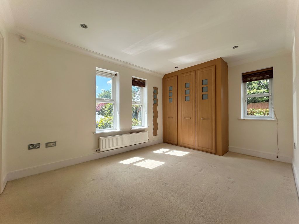Property photo 2 of 12 2