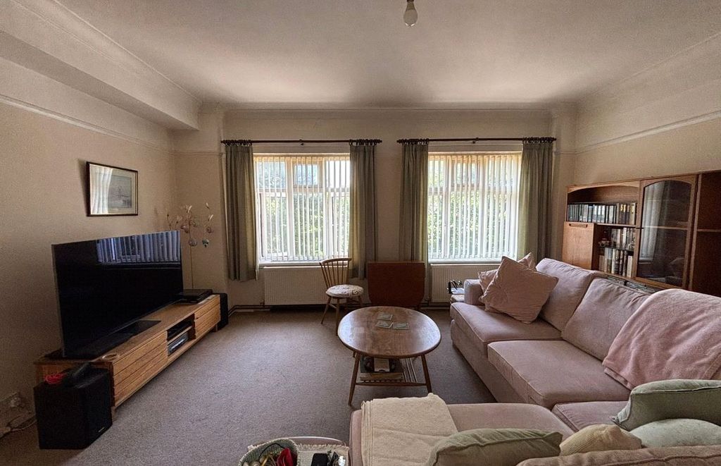 Property photo 2 of 6 Picture No. 06