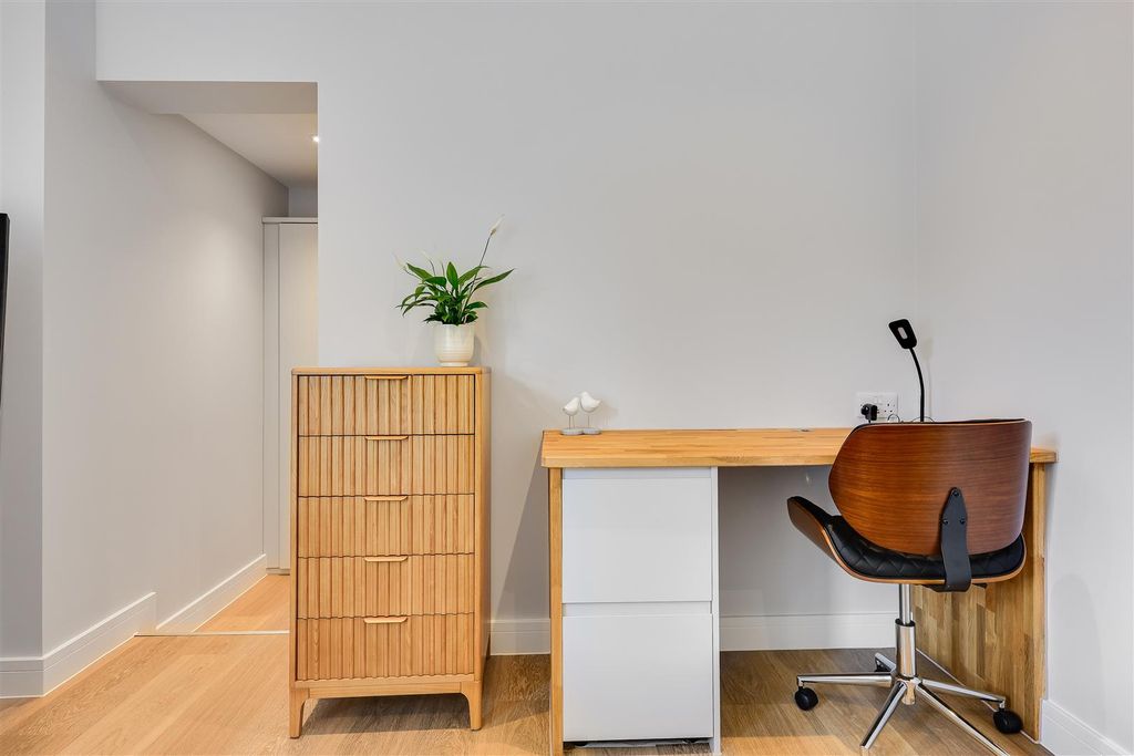 Property photo 3 of 15 Img (23).Jpg