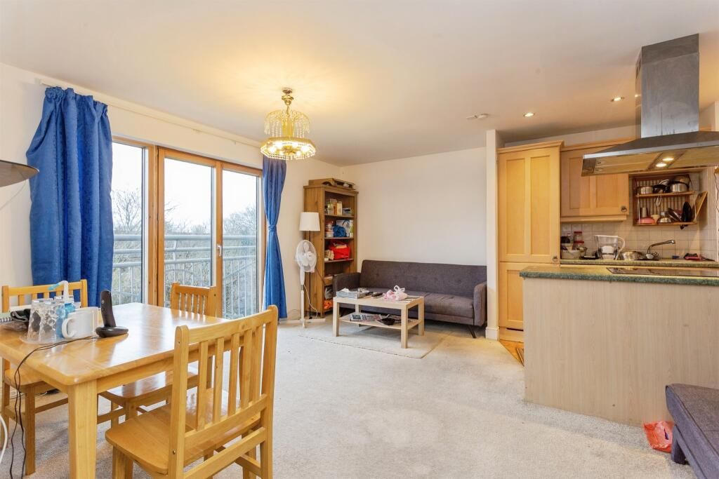 Property photo 3 of 7