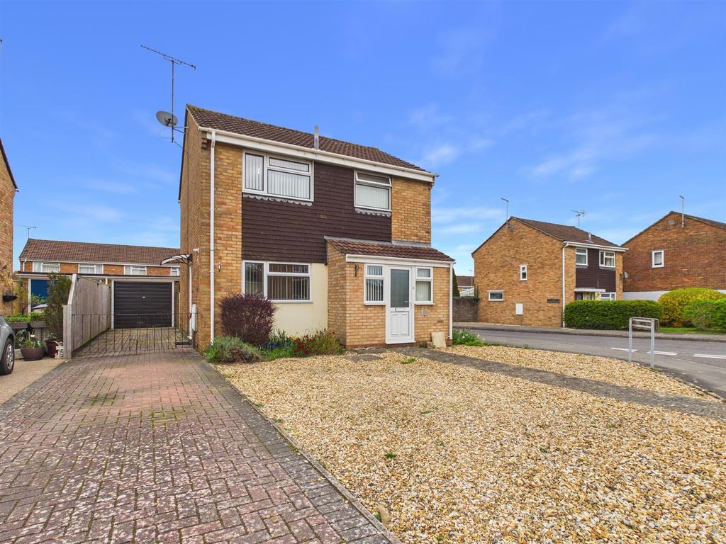 Property photo 1 of 16 Front Aspect