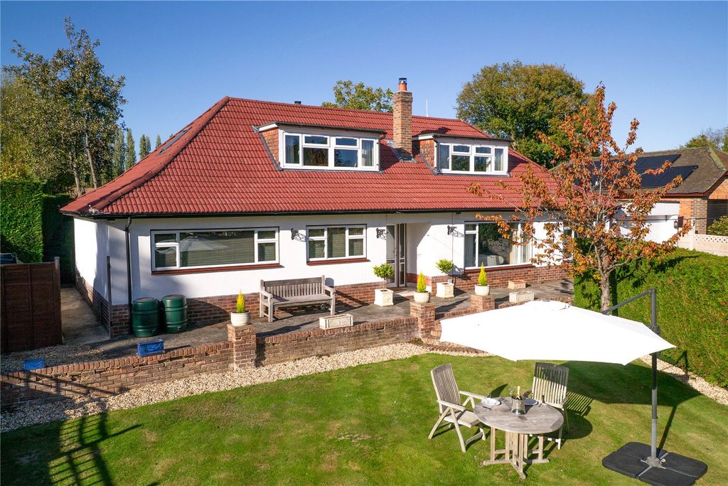 Property photo 1 of 19 Front Aspect