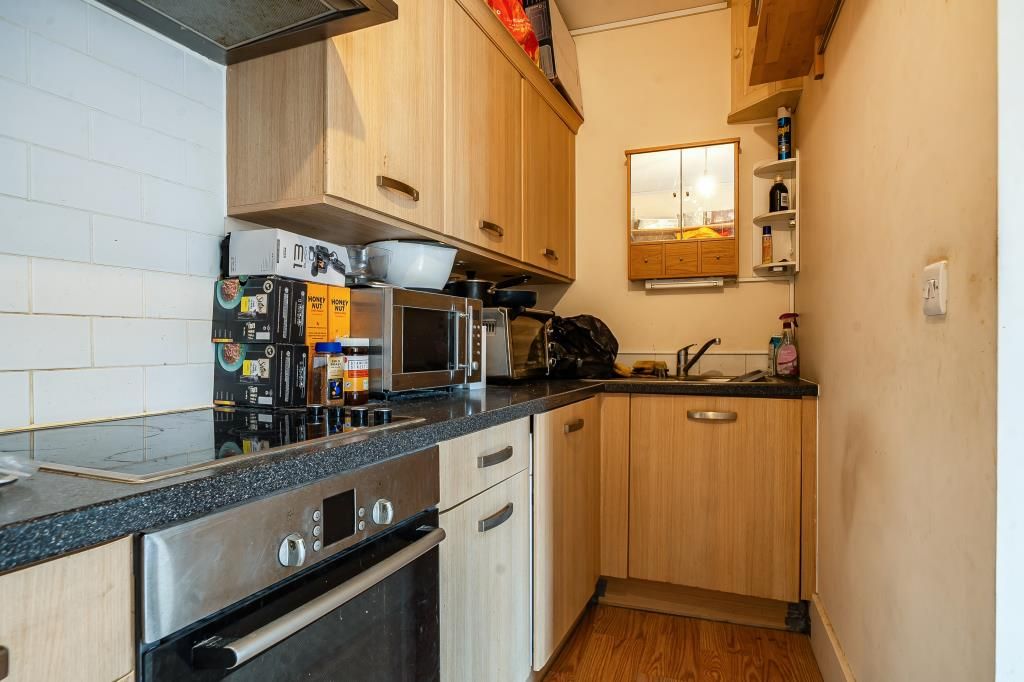 Property photo 3 of 15 Kitchen