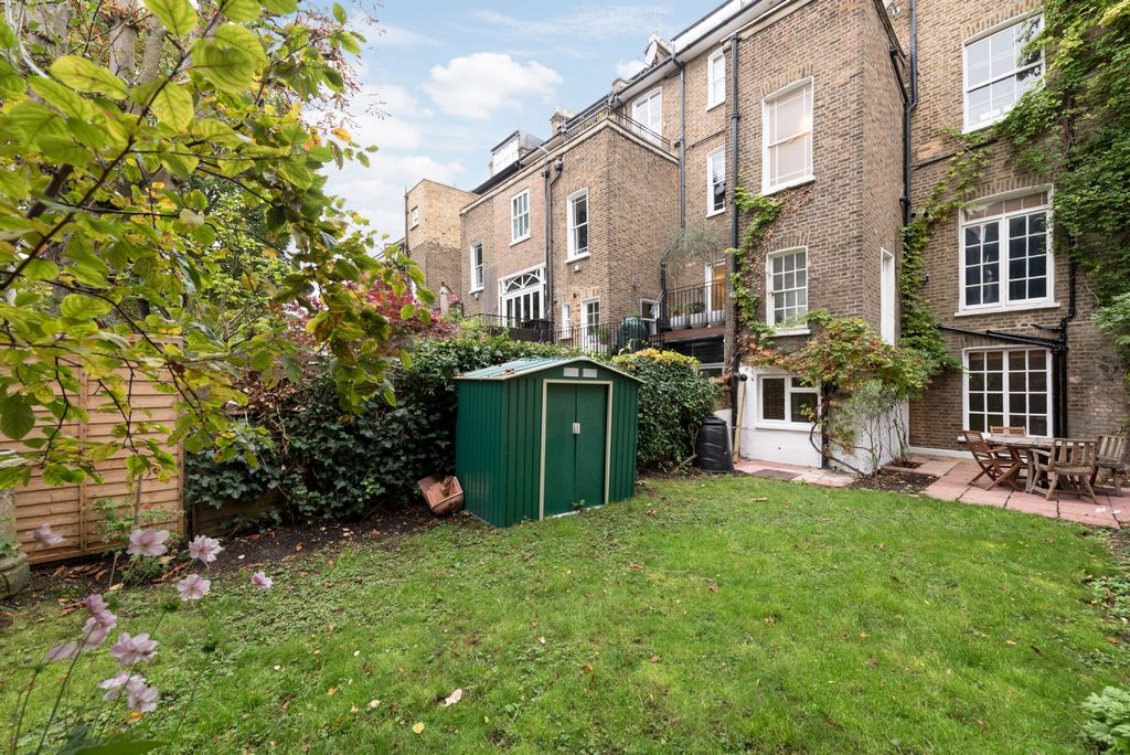 Property photo 3 of 10 Photo 02