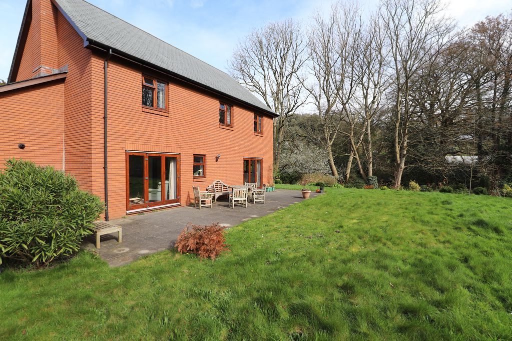 Property photo 2 of 14 Photo 10