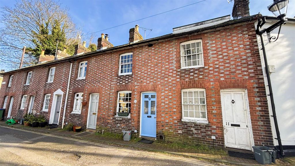 Property photo 1 of 11