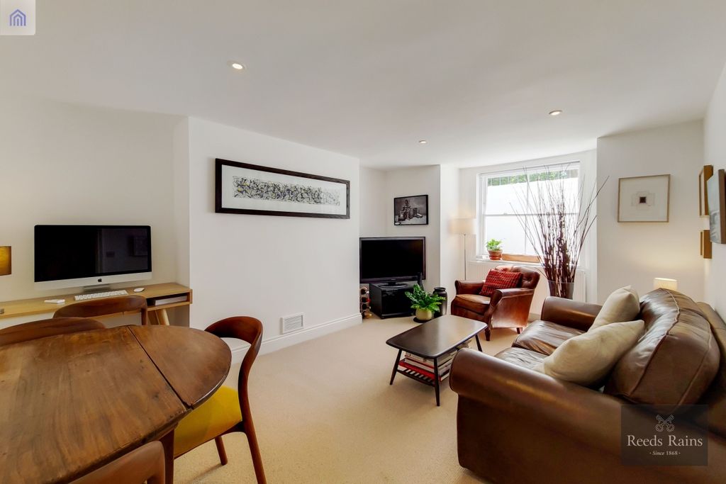 Property photo 2 of 10 Reception Room