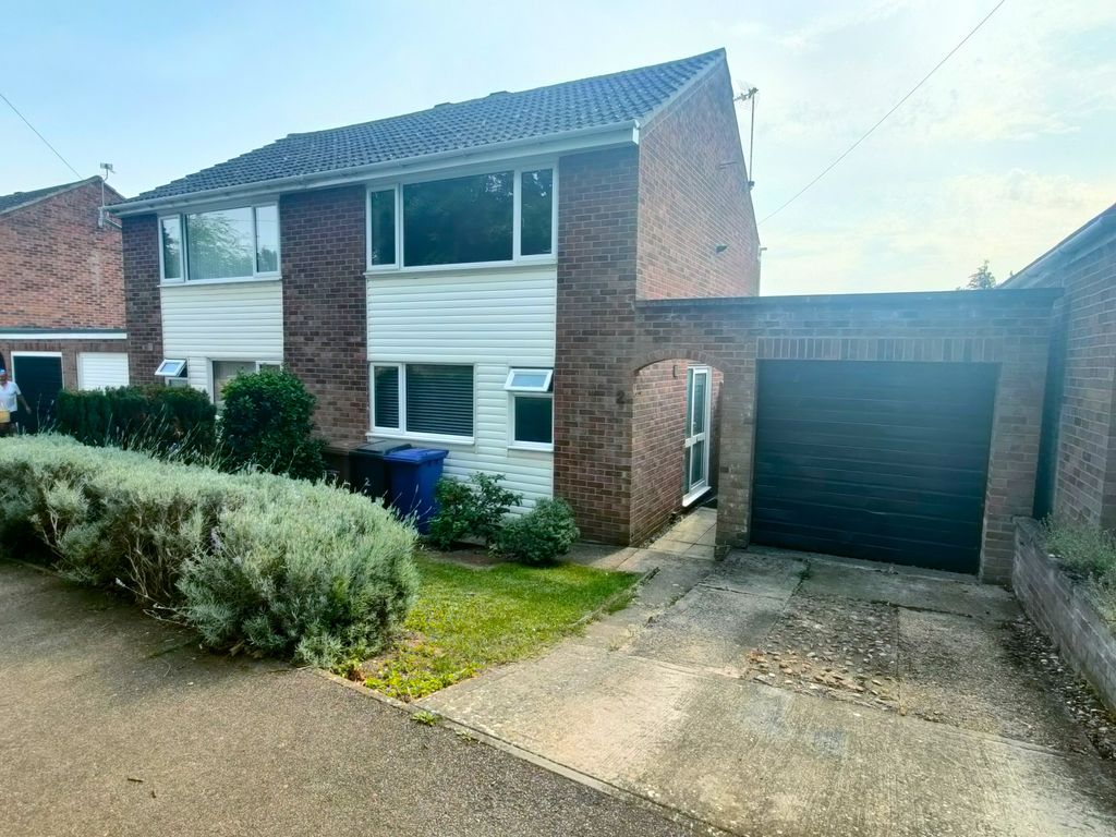 Property photo 1 of 17 Image