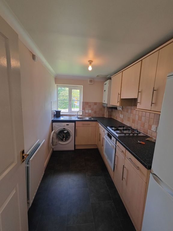 Property photo 2 of 6