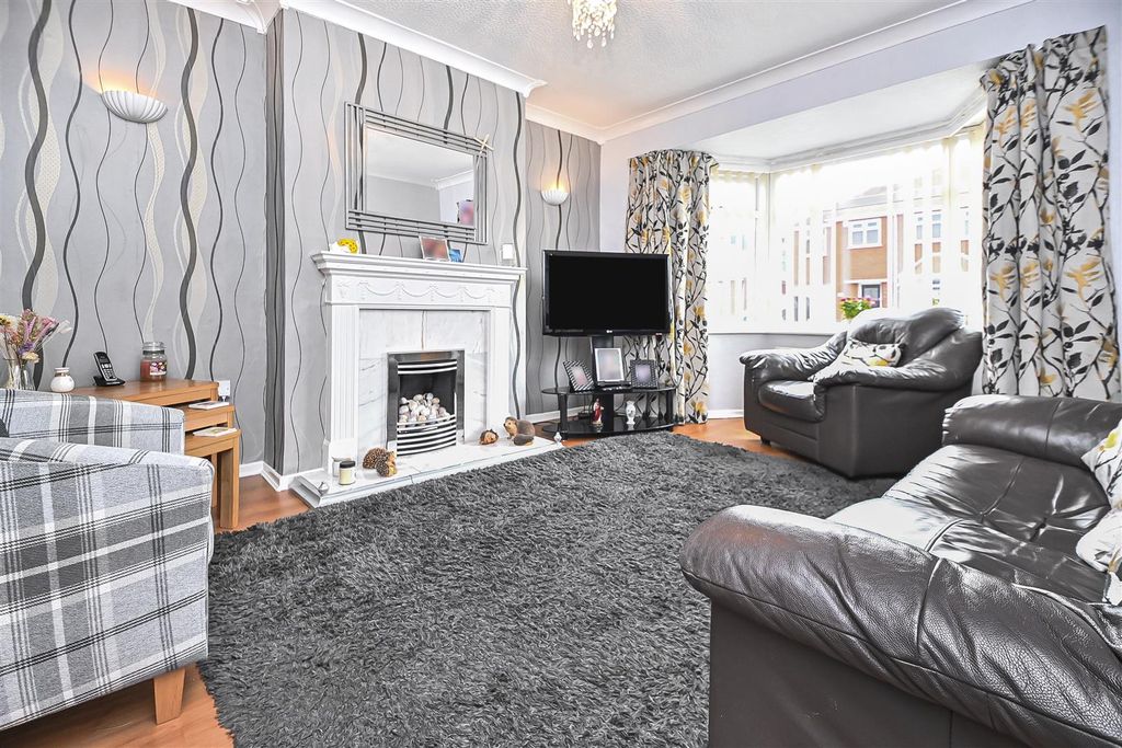 Property photo 3 of 33 165 Charles Street Lounge (2).Jpg