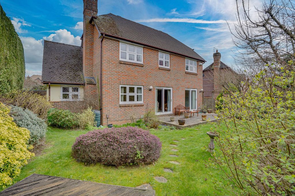 Property photo 3 of 19