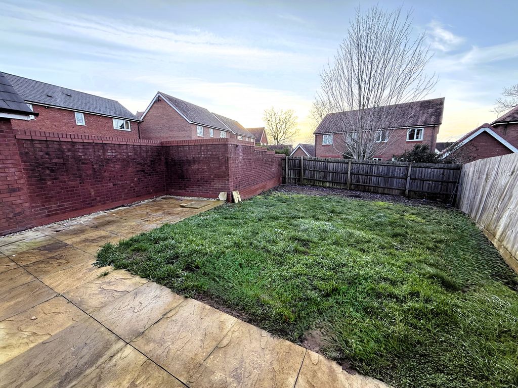 Property photo 2 of 14 Img3924