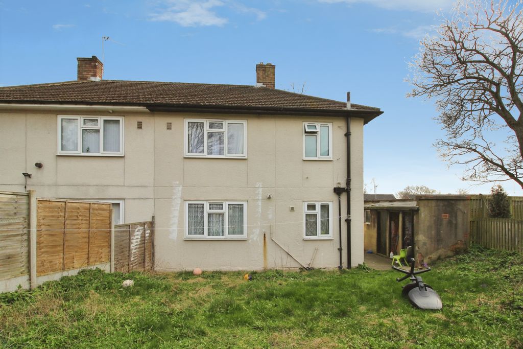 Property photo 3 of 17