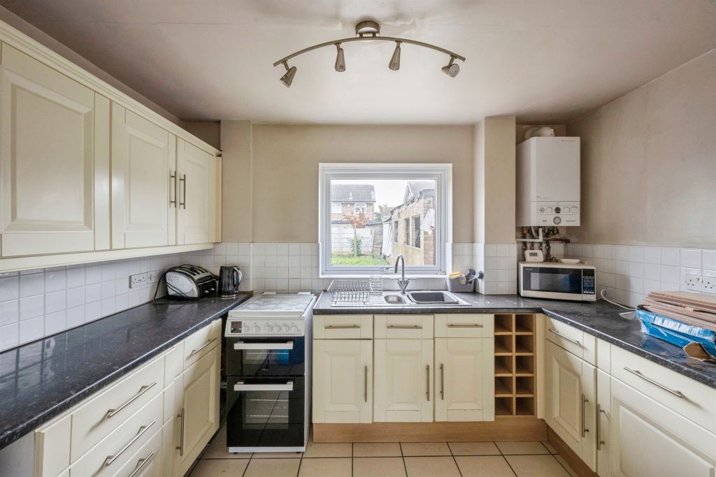 Property photo 3 of 13