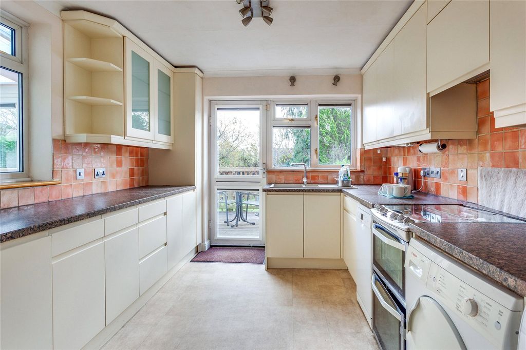 Property photo 3 of 16 Picture No. 25