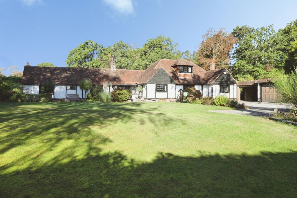 Property photo 1 of 25