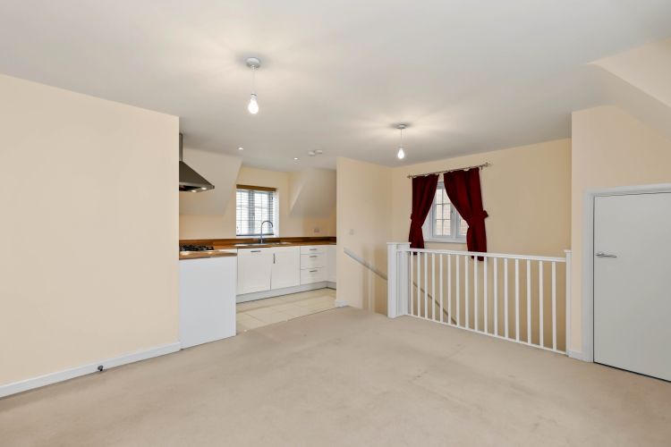 Property photo 2 of 9 339346