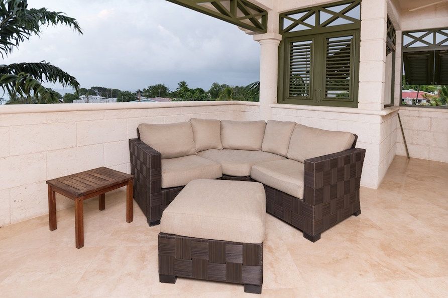 Property photo 2 of 18