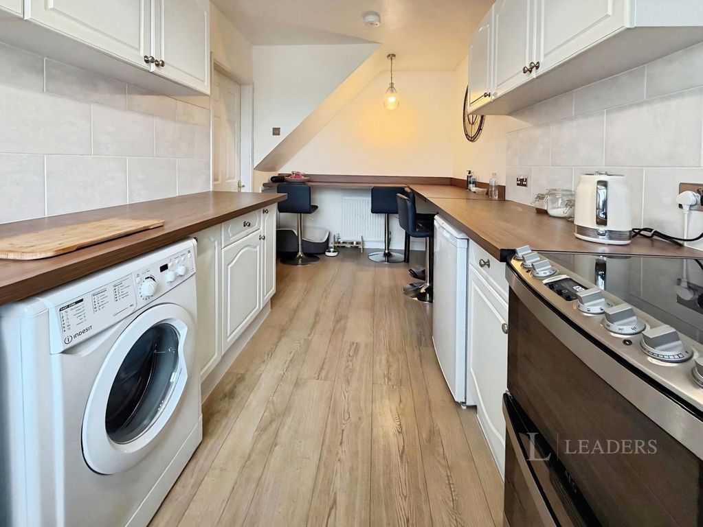 Property photo 3 of 11 Pbox-Img.Jpg