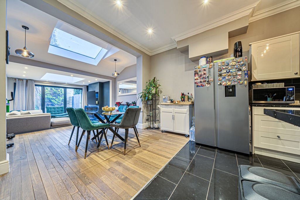 Property photo 1 of 14 1420142-22-69Aafd...