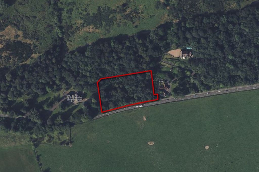 Property photo 2 of 8