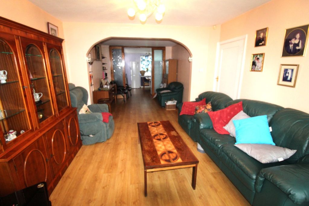 Property photo 3 of 24