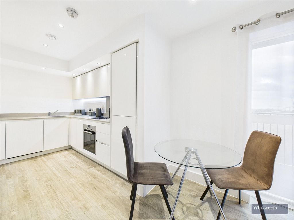 Property photo 2 of 12 Picture No. 10