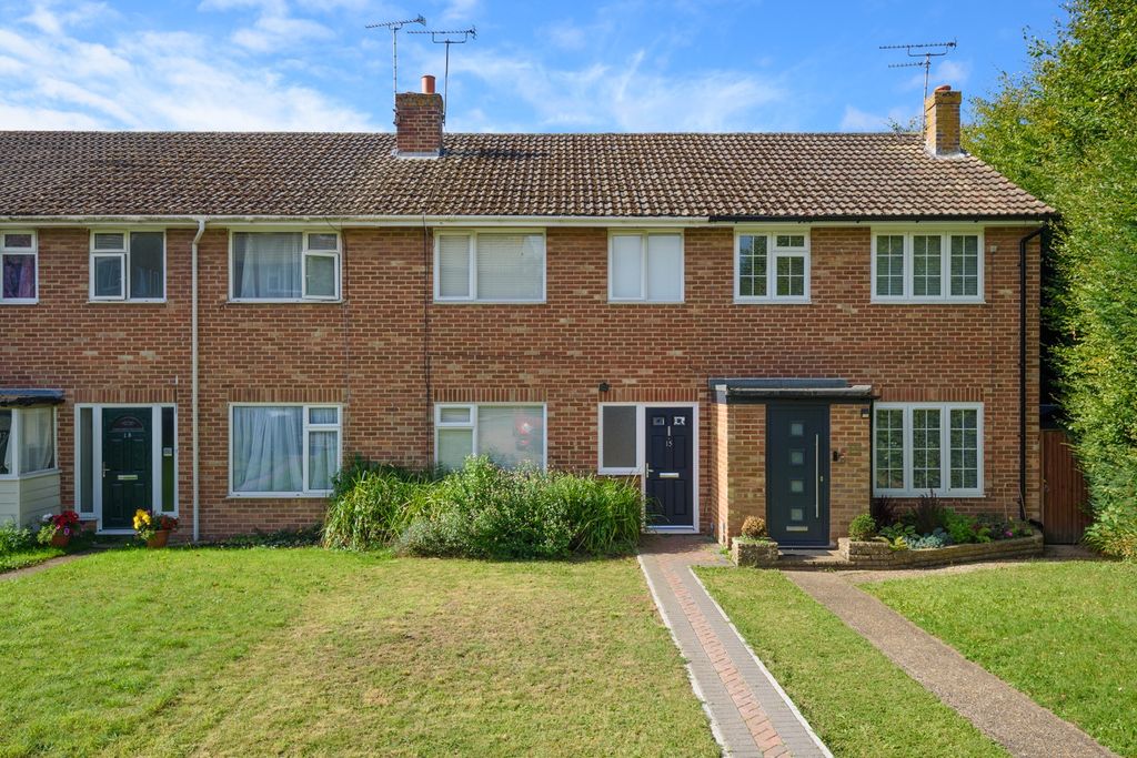 Property photo 2 of 13 4526063