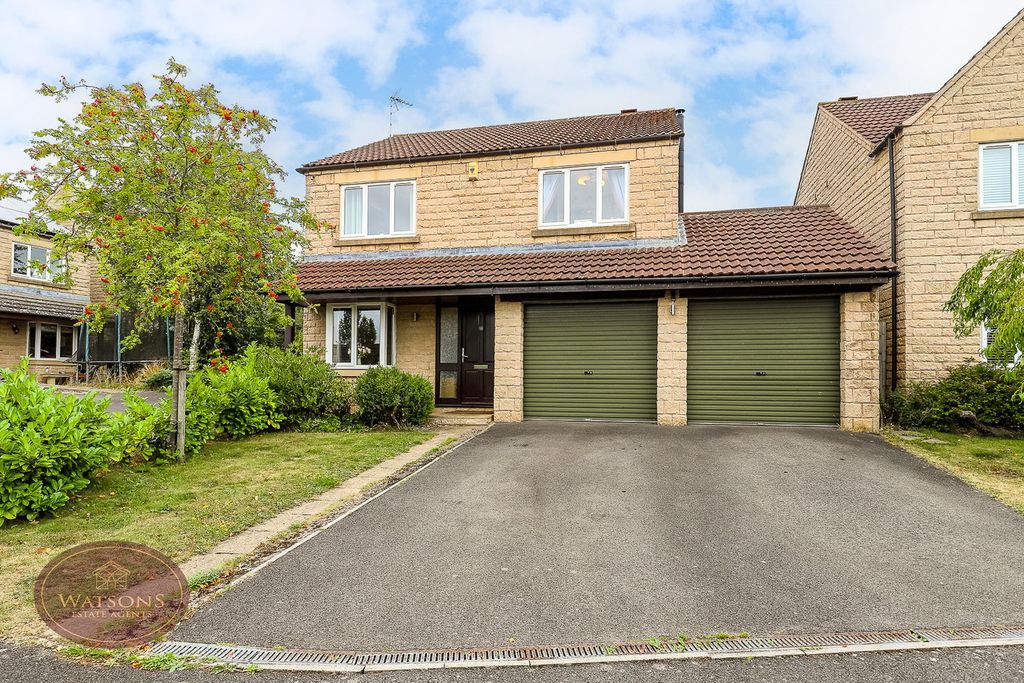 Property photo 1 of 31